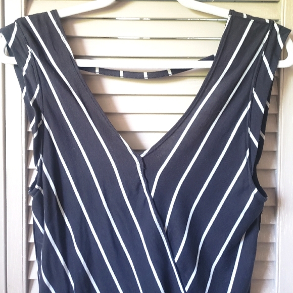 🌱 Free People Low Back Navy and White Striped Cap Sleeve Top - Picture 4 of 10